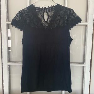 Lace top T-shirt